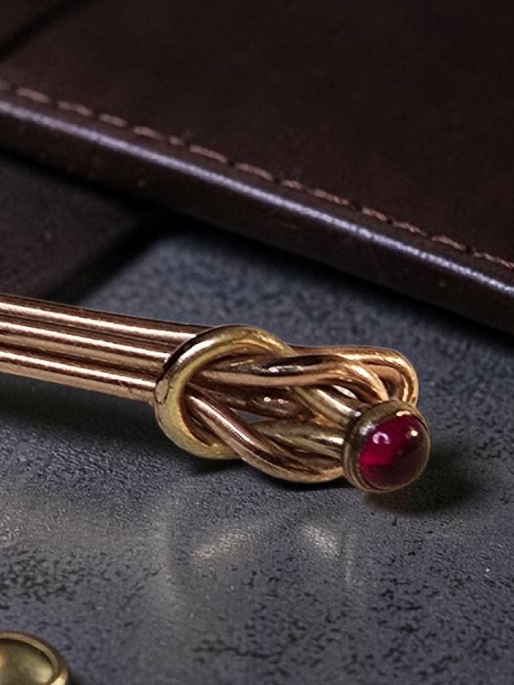 Vintage Retro Tie Clip and Tie Bar Set in Two Tone Plated Metal - Picture 12 of 14